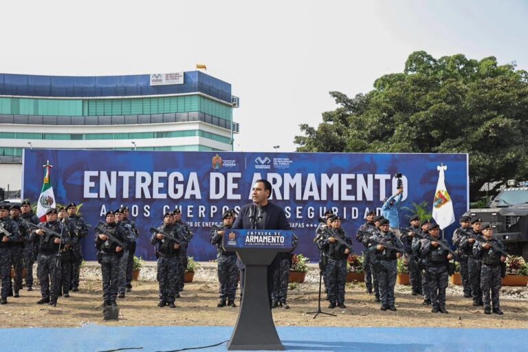 Eduardo Ramírez encabeza entrega de armamento a las corporaciones de ...
